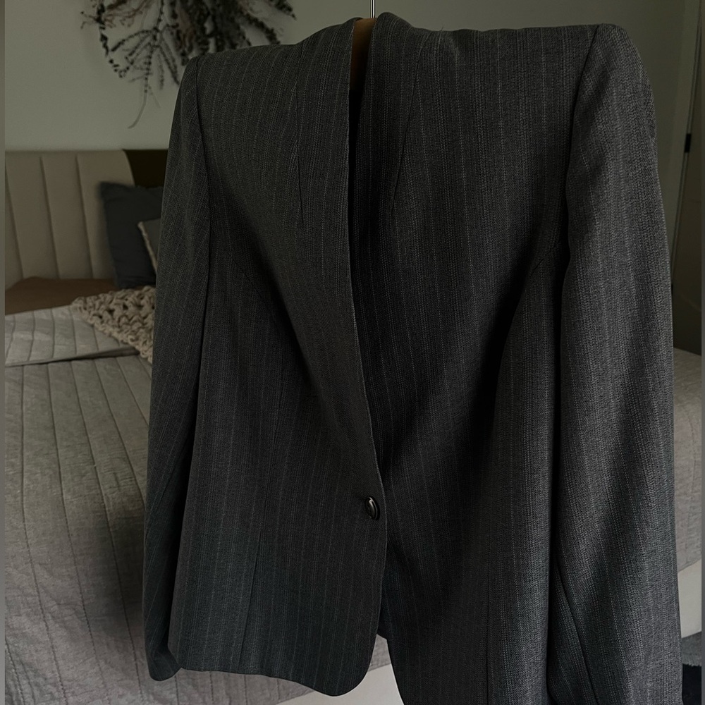 vintage blazer with unique collar